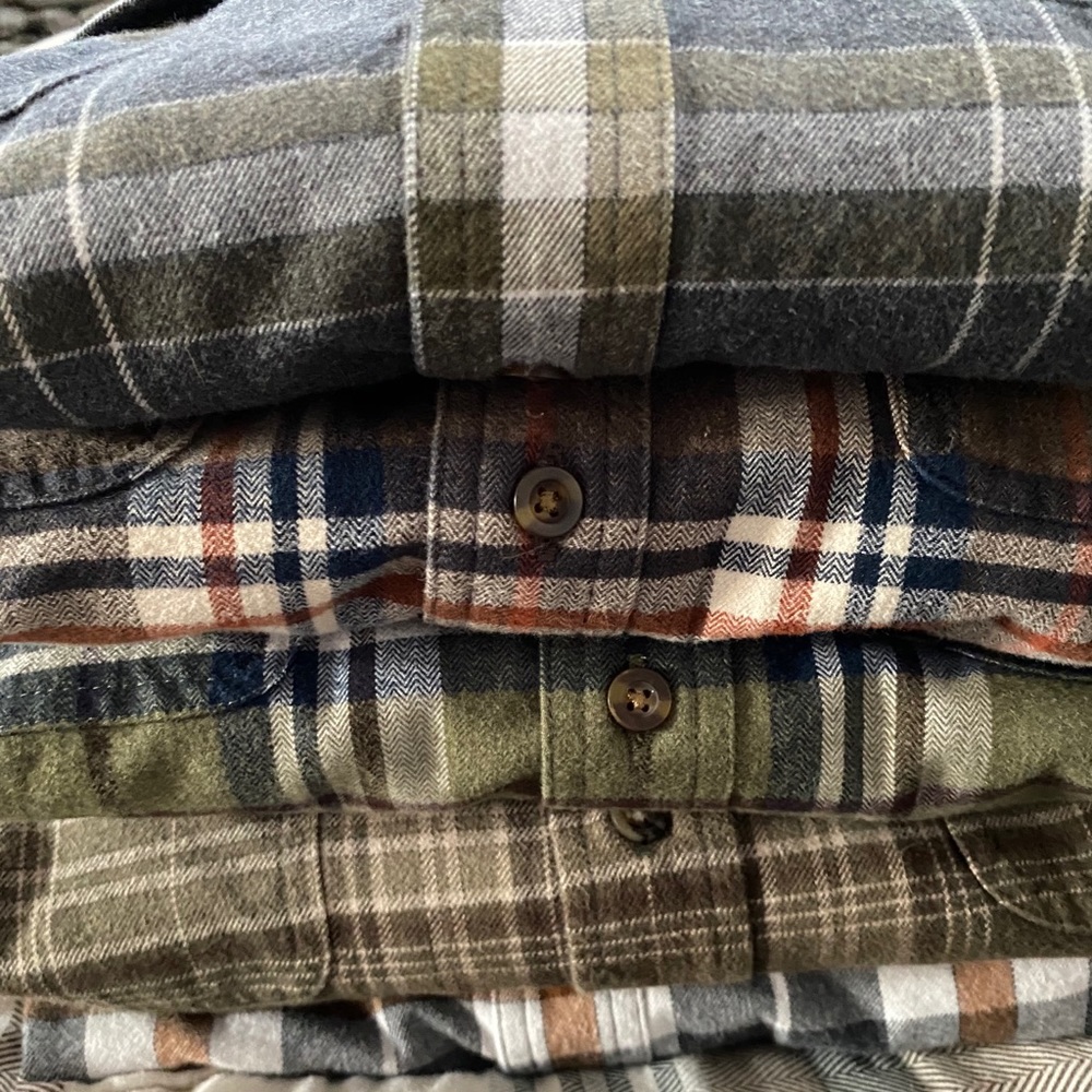LOT of 5 Carhartt L thick long sleeve flannels EUC